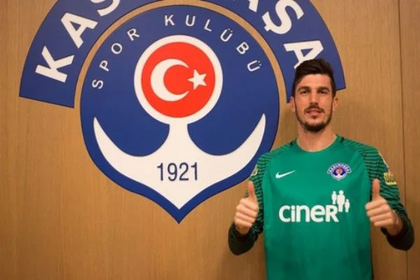 Kasımpaşa'ya İtalyan kaleci