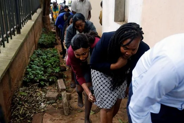 Kenya'nın başkentinde otele bombalı saldırı yapıldı