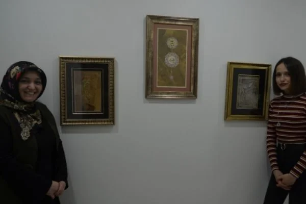 Kırşehirli kadın tezhip sanatını yaşatıyor