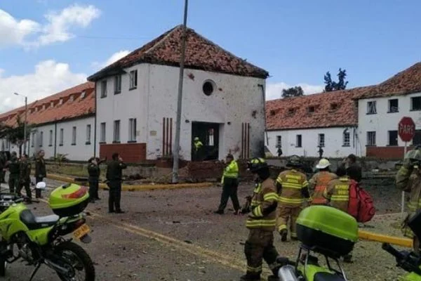 Kolombiya'da polis okuluna bomba yüklü araçla saldırı
