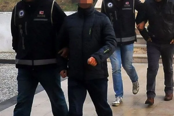 Konya merkezli 3 ilde FETÖ operasyonu