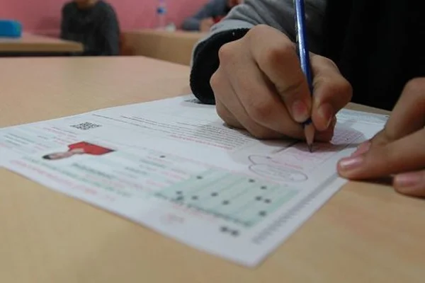 Liselere giriş sınavının dördüncü kitapçığı yayınlandı