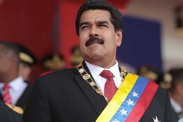 Maradona'dan Venezuela Devlet Başkanı Maduro'ya destek