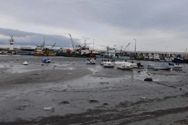 Marmara Ereğlisi'nde deniz 20 metre çekildi
