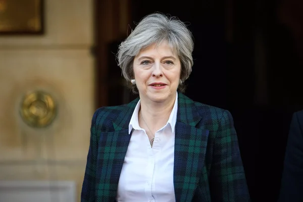 May'in bölünme endişesi: Brexit geçmezse bağımsızlık isteyenler güçlenecek