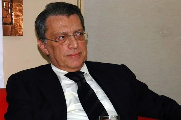 Mesut Yılmaz ameliyat oldu