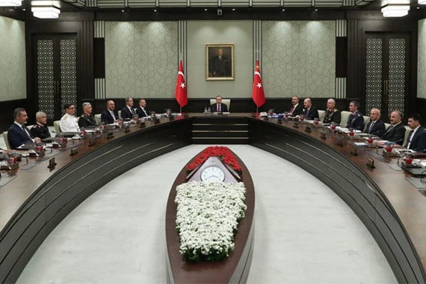 MGK'dan kararlılık mesajı