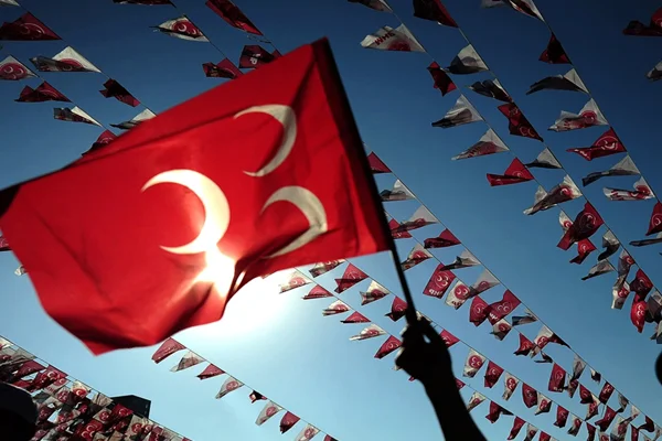 MHP Cumhur İttifakı'na aykırı davranan il başkanını görevden aldı