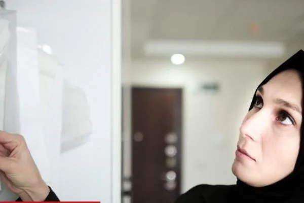 Muhafazakâr modacı ve blogger kadın,'Benim başörtüm siyasi bir simge değil'