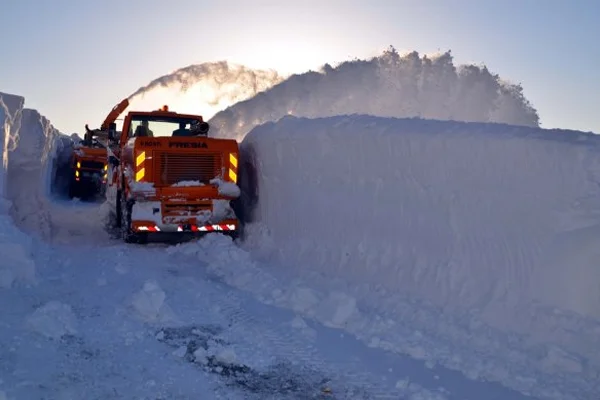 Muş-Kulp kara yolu 4 gün sonra ulaşıma açıldı