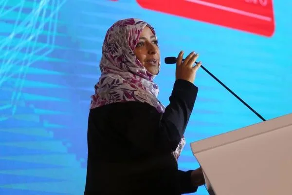 Nobel ödüllü aktivistten 'BAE'ye casusluk soruşturması açılsın' çağrısı