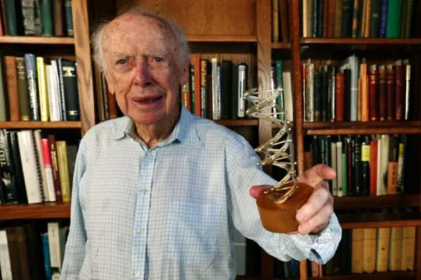 Nobel ödüllü bilim insanı ırkçı söylemleri ile ünvanından oldu