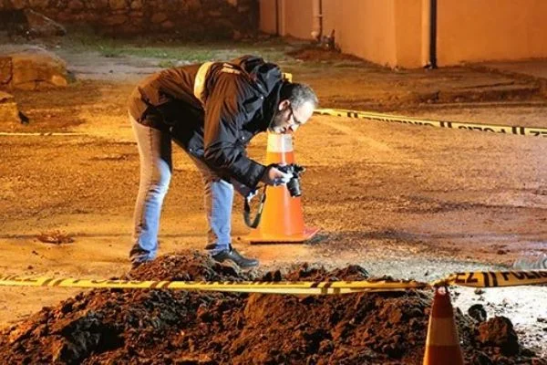 Okul bahçesindeki kazıda kafatası bulundu