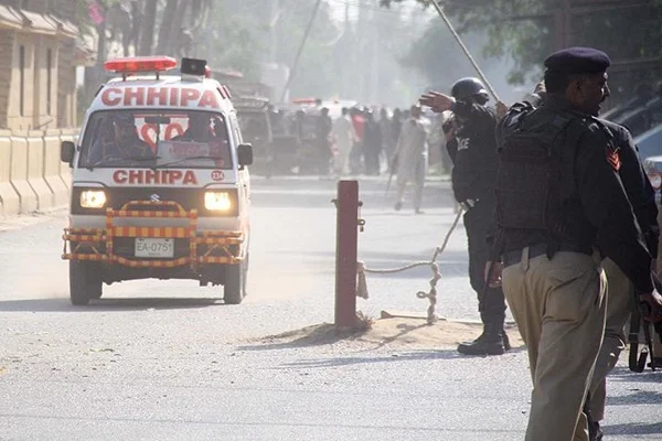 Pakistan'da askeri eğitim merkezine saldırı: 4 asker öldü