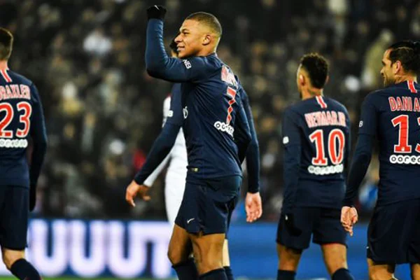 PSG'den tarihi skor