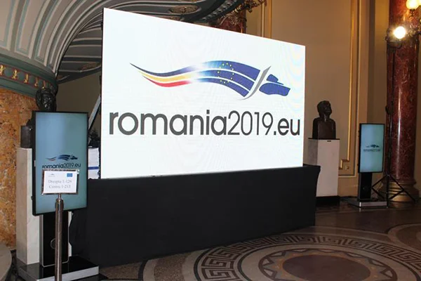 Romanya AB dönem başkanlığını devraldı