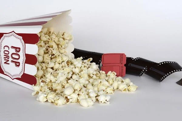 Sinema biletiyle mısır birleştirilerek satılamayacak
