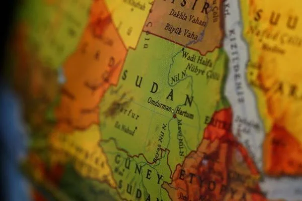 Sudan'da gençlere 'gösterilere katılmayın' çağrısı