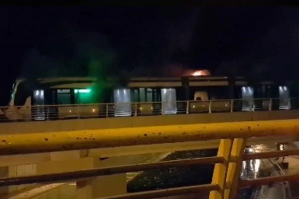 Tramvay vagonunda yangın