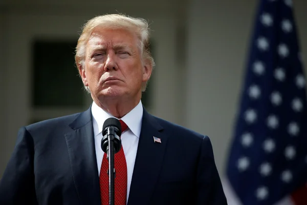 Trump'ın paylaştığı makale ülkede gündem oldu