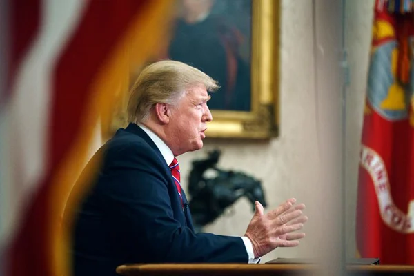 Trump: Meksika, duvarın parasını dolaylı olarak ödeyecek