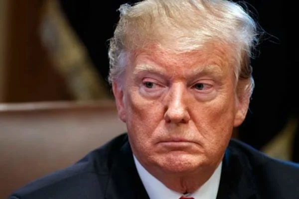 Trump'tan Demokratlara duvar çağrısı