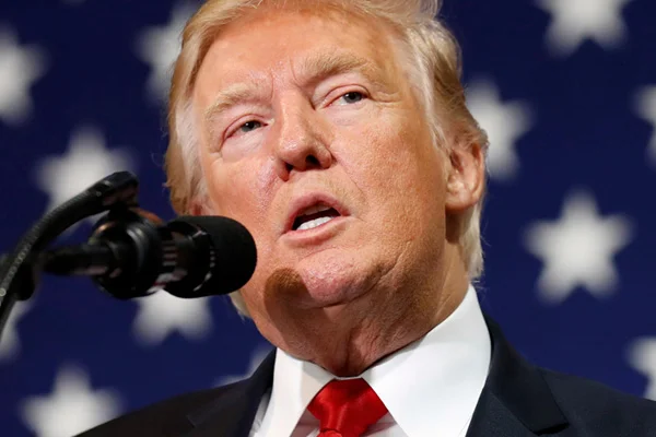 Trump'tan tehdit: Kürtleri vurursa, Türkiye'yi ekonomik yönden mahvederiz