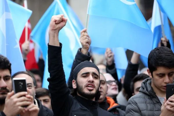 Türkiye, Doğu Türkistan için meydanlarda