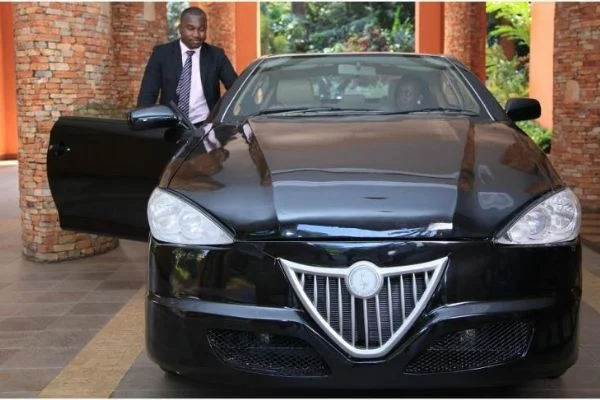 Uganda yerli hibrit aracını test etti