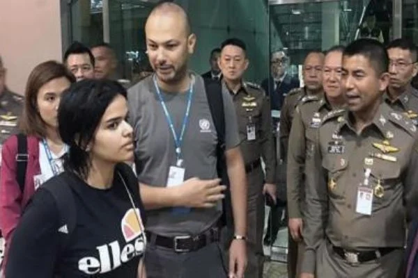 Ülkesinden kaçan Suudi kadının hayatını 'twitter' kurtardı