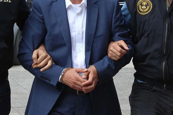 Ünlü çiğ köfte zincirinin sahibi FETÖ'den yakalandı