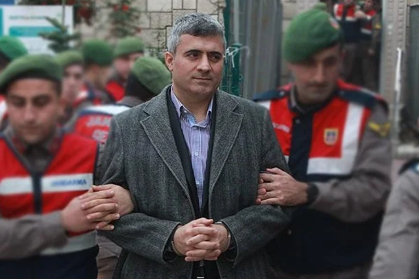 'Usulsüz dinleme' davasında eski istihbarat şube müdürüne 159 yıl hapis
