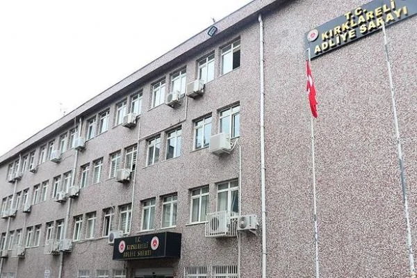 'Usulsüz dinleme' davasında eski polise 126 yıl hapis