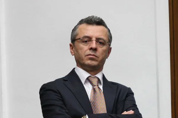 Vatikan Büyükelçiliğine Lütfüllah Göktaş Atandı