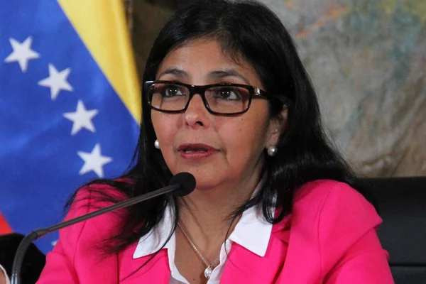 Venezuela'dan muhaliflere destek veren ABD'ye sert tepki