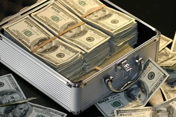 400 Amerikalının serveti 150 milyon kişinin servetinden fazla