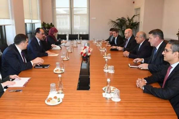 ABD'li temsilciyi, Cumhurbaşkanlığı Sözcüsü Kalın külliyede kabul etti