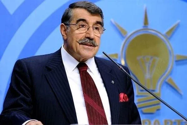 Abdülkadir Aksu Kimdir ?