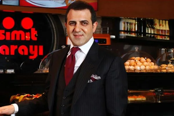 Abdullah Kavukcu kimdir ?