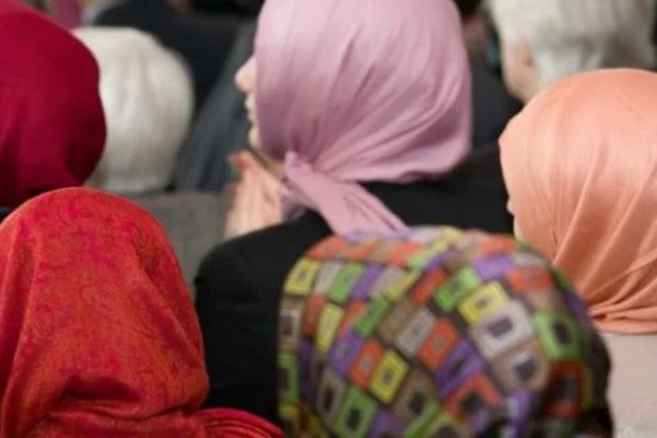 'Başörtüsü'nü hazmedemediler!