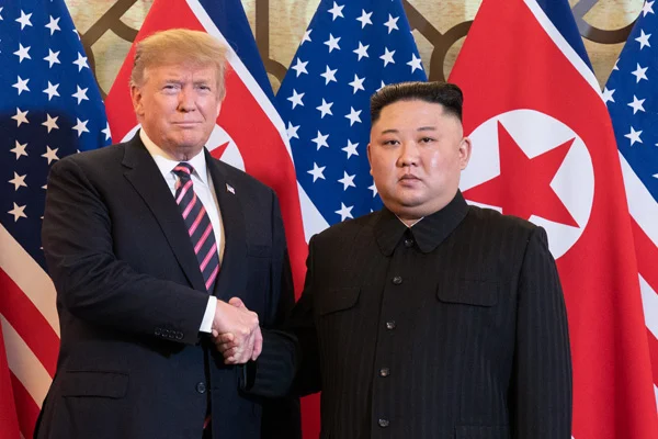 Beyaz Ev'den flaş açıklama: Trump- Kim zirvesinde anlaşma sağlanamadı