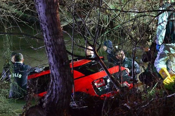 Çanakkale'de derede kaybolan otomobilde 4 gençten 3'ünün cesedi bulundu