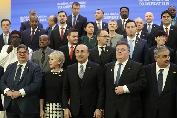 Çavuşoğlu: IŞİD'in temizlenmesi ve ABD'nin çekilmesi koordineli olmalı