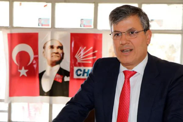 CHP Adana il örgütünde istifalar başladı