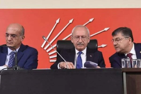 CHP'de yapılması istenen olağanüstü PM talebi geri çekildi