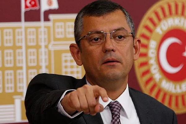 CHP'li Özel: Arkasında duramayacağımız aday yoktur