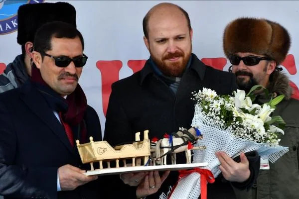 Çıldır Gölü'nde 'kış şöleni'