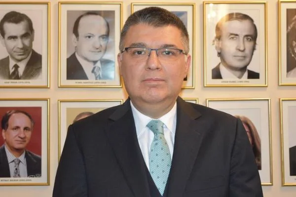 Cumhurbaşkanlığı Başdanışmanlığına Çarıkçı atandı