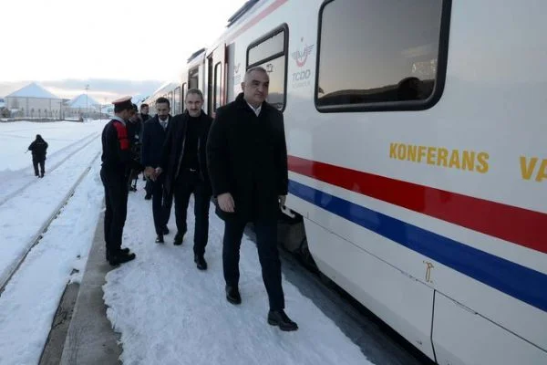 Doğu Ekspresi yerine 'Turizm treni'