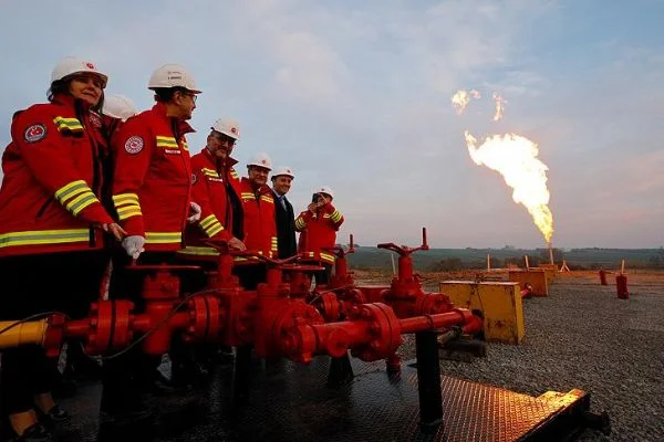 Dönmez: Keşfettiğimiz gaz sahalarıyla cari açığımız 5 milyar lira azalacak